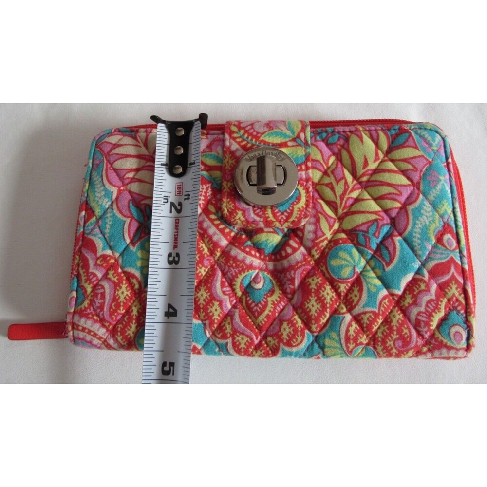 Vera Bradley Quilted Turn Lock and Zip Close Wallet Orange Paisley in Paradise - Picture 8 of 8